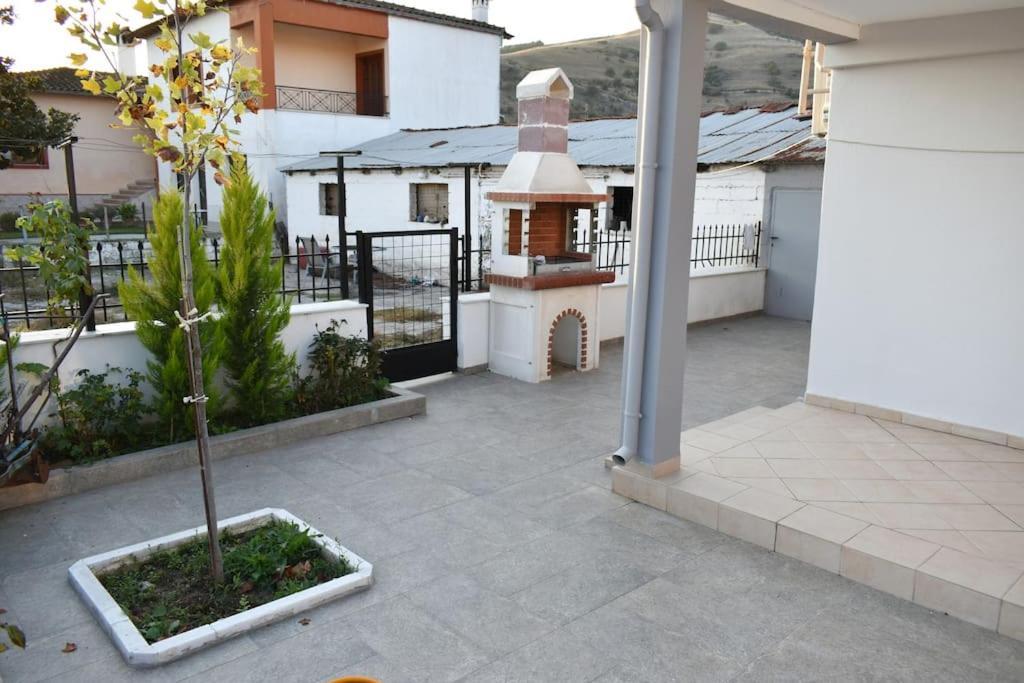 Apartament Thalia'S House Tríkala Zewnętrze zdjęcie