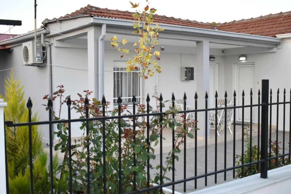 Apartament Thalia'S House Tríkala Zewnętrze zdjęcie